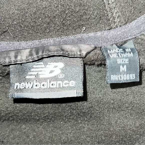 New Balance Womens Jacket Hooded Full Zip Fleece Polyester Nylon Gray Sz Medium - Picture 6 of 6